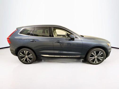2022 Volvo XC60 B6 Inscription