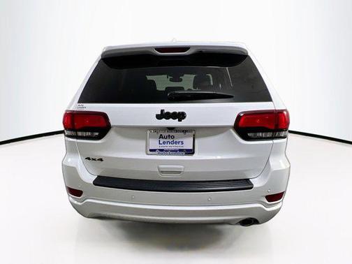 2022 Jeep Grand Cherokee Laredo