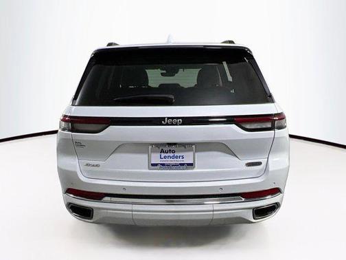 2022 Jeep Grand Cherokee Overland