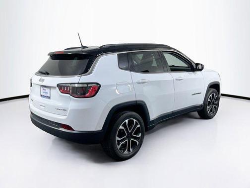 Bright White Clearcoat 2022 Jeep Compass Limited