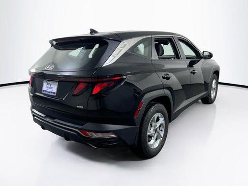 2023 Hyundai TUCSON SE