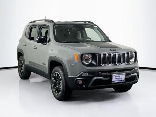 Sting-Gray Clearcoat 2023 Jeep Renegade Upland