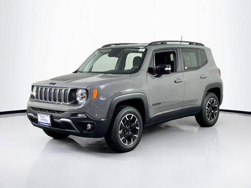 Sting-Gray Clearcoat 2023 Jeep Renegade Upland