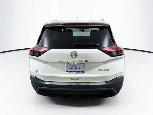 Pearl White Tricoat 2021 Nissan Rogue SV