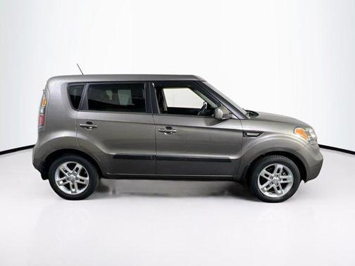 Titanium 2011 Kia Soul !