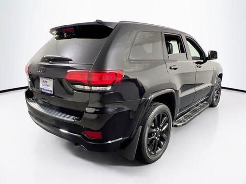 2022 Jeep Grand Cherokee Laredo