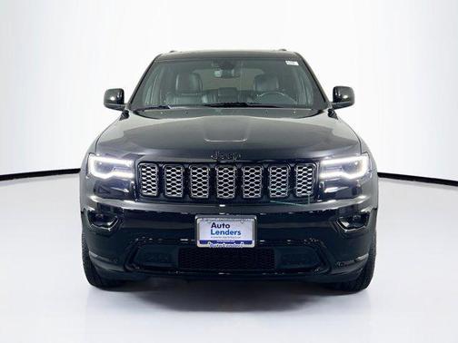 2022 Jeep Grand Cherokee Laredo