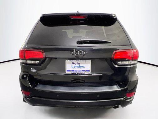 2022 Jeep Grand Cherokee Laredo