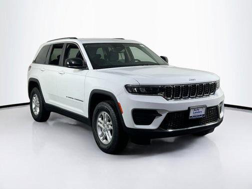 2022 Jeep Grand Cherokee Laredo