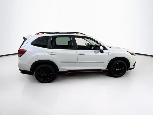 Crystal White Pearl 2023 Subaru Forester Sport