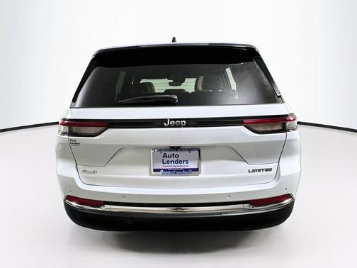 Bright White Clearcoat 2023 Jeep Grand Cherokee Limited