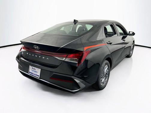 Abyss Black 2024 Hyundai ELANTRA SEL
