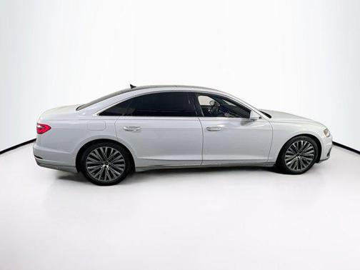Glacier White Metallic 2021 Audi A8 L 55