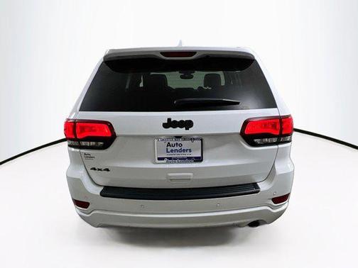 2022 Jeep Grand Cherokee Laredo