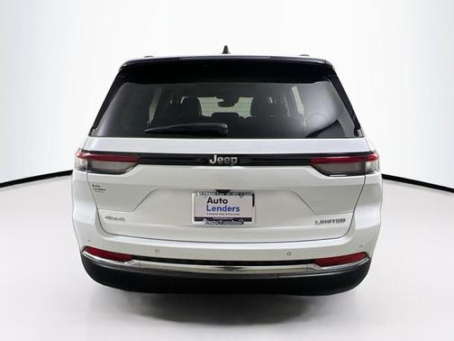 Bright White Clearcoat 2023 Jeep Grand Cherokee Limited