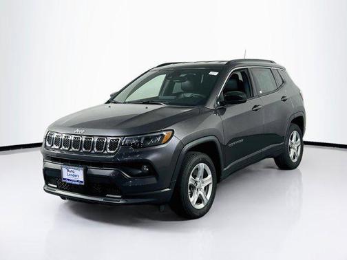 Granite Crystal Metallic Clearcoat 2023 Jeep Compass Latitude