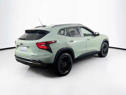 Cacti Green 2025 Chevrolet Trax FWD ACTIV