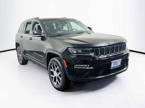 Diamond Black Crystal Pearlcoat 2023 Jeep Grand Cherokee Limited