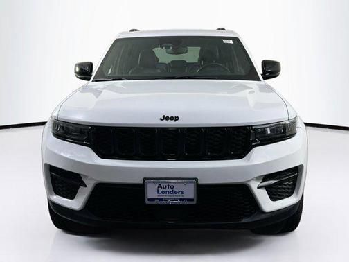 2022 Jeep Grand Cherokee Altitude