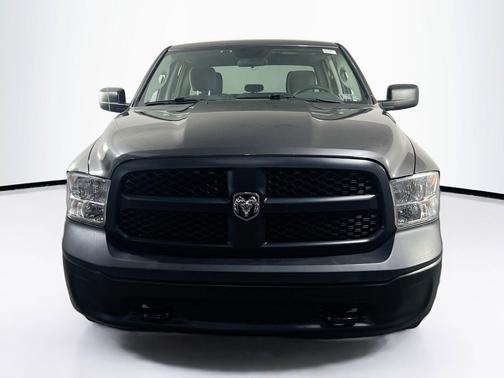 Granite Crystal Metallic Clearcoat 2018 RAM 1500 Tradesman