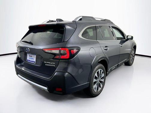 2023 Subaru Outback Touring XT