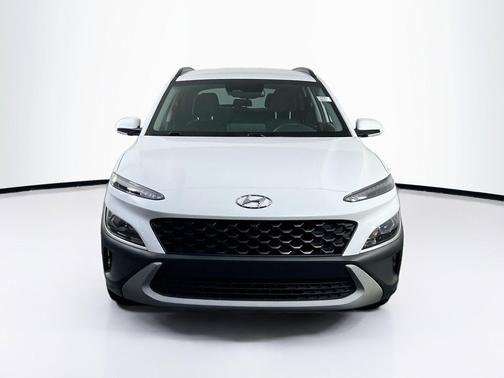 Lunar White 2023 Hyundai KONA SEL