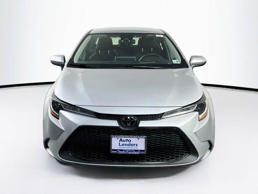 Classic Silver Metallic 2021 Toyota Corolla LE