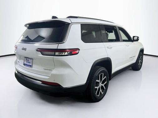 Bright White Clearcoat 2023 Jeep Grand Cherokee L Limited