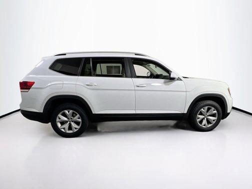 Pure White 2019 Volkswagen Atlas 3.6L SE