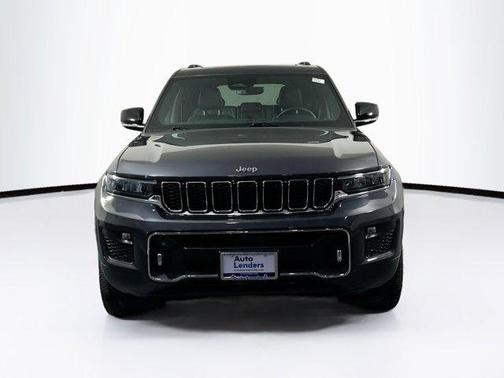 Baltic Gray Metallic Clearcoat 2022 Jeep Grand Cherokee Overland