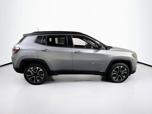 Billet Silver Metallic Clearcoat 2023 Jeep Compass Limited