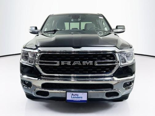 Diamond Black Crystal Pearlcoat 2023 RAM 1500 Big Horn/Lone Star