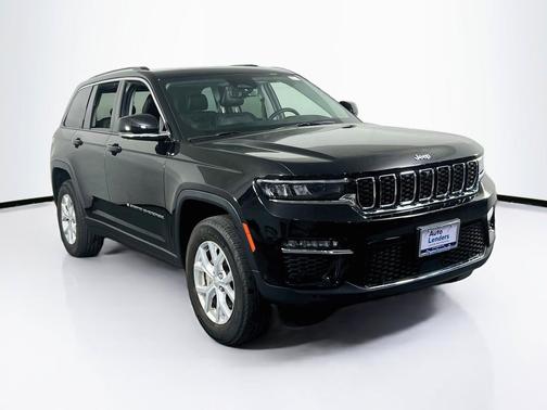 Diamond Black Crystal Pearlcoat 2023 Jeep Grand Cherokee Limited