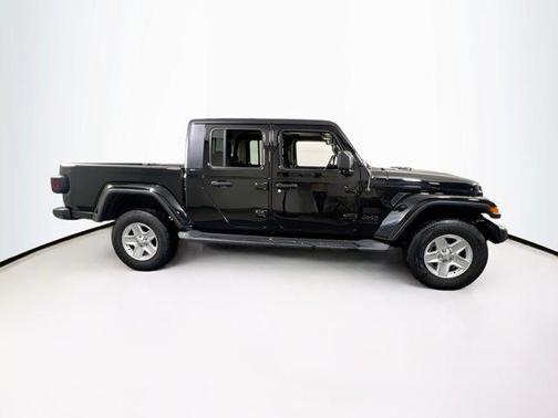 2022 Jeep Gladiator Sport S