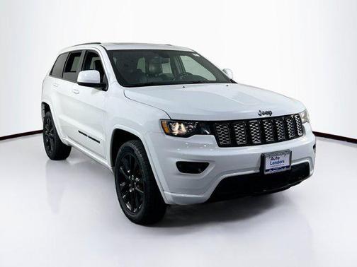 2022 Jeep Grand Cherokee Laredo