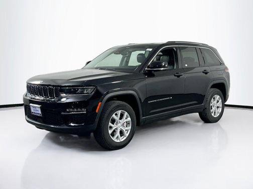 Diamond Black Crystal Pearlcoat 2023 Jeep Grand Cherokee Limited