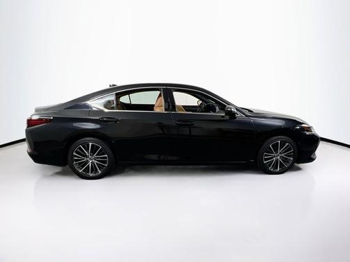 Caviar 2023 Lexus ES 350 Base