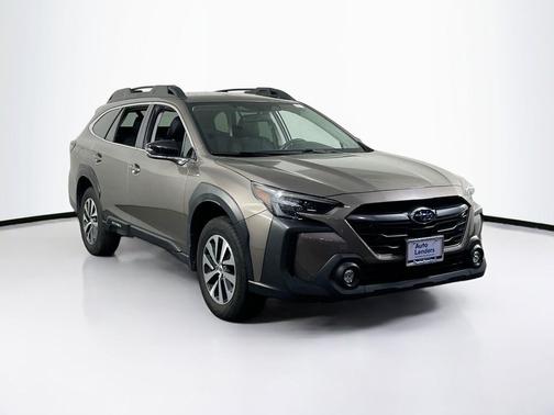 Brilliant Bronze Metallic 2023 Subaru Outback Premium