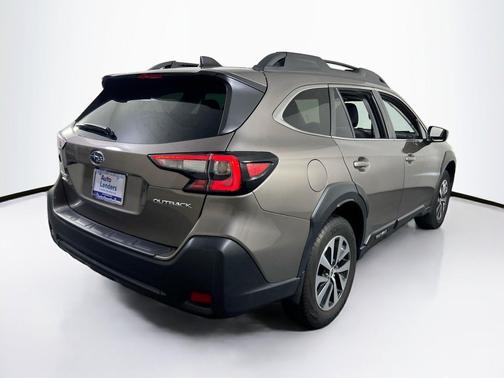 Brilliant Bronze Metallic 2023 Subaru Outback Premium