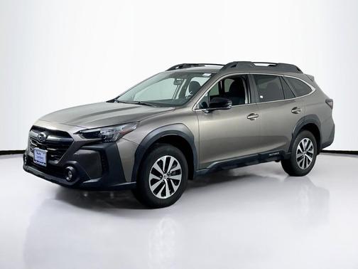 Brilliant Bronze Metallic 2023 Subaru Outback Premium