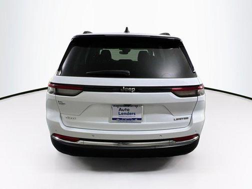 Bright White Clearcoat 2022 Jeep Grand Cherokee Limited