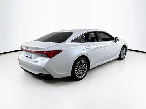 2021 Toyota Avalon Hybrid Limited