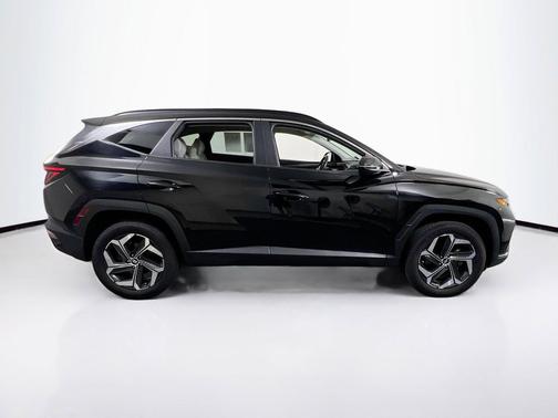 Phantom Black 2023 Hyundai TUCSON SEL