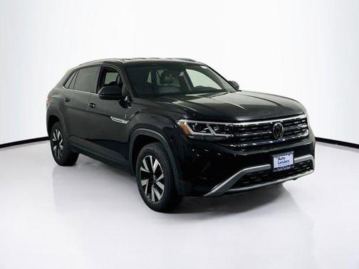 Deep Black Pearl 2023 Volkswagen Atlas Cross Sport 2.0T SE