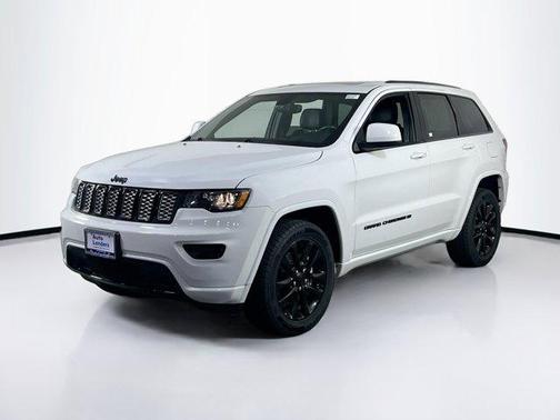 2022 Jeep Grand Cherokee Laredo