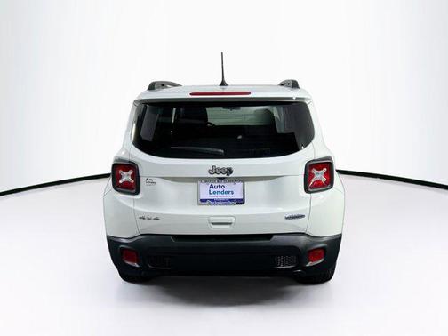 Alpine White Clearcoat 2022 Jeep Renegade Latitude