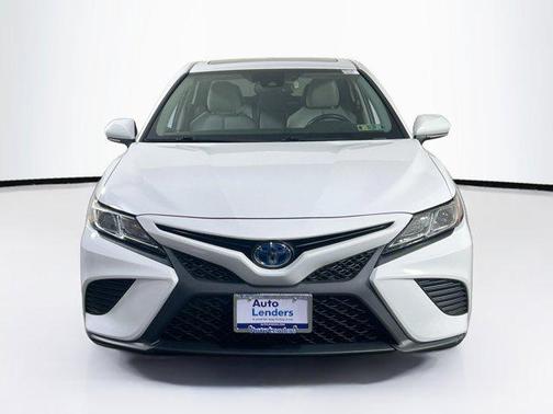 2019 Toyota Camry Hybrid SE