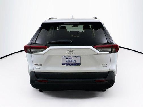 Super White 2019 Toyota RAV4 XLE