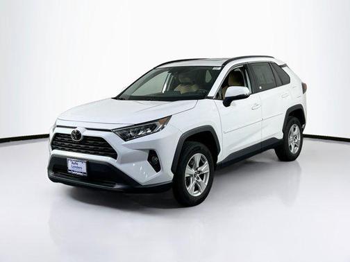 Super White 2019 Toyota RAV4 XLE