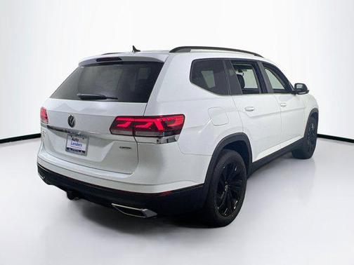 2022 Volkswagen Atlas 3.6L SE w/Technology